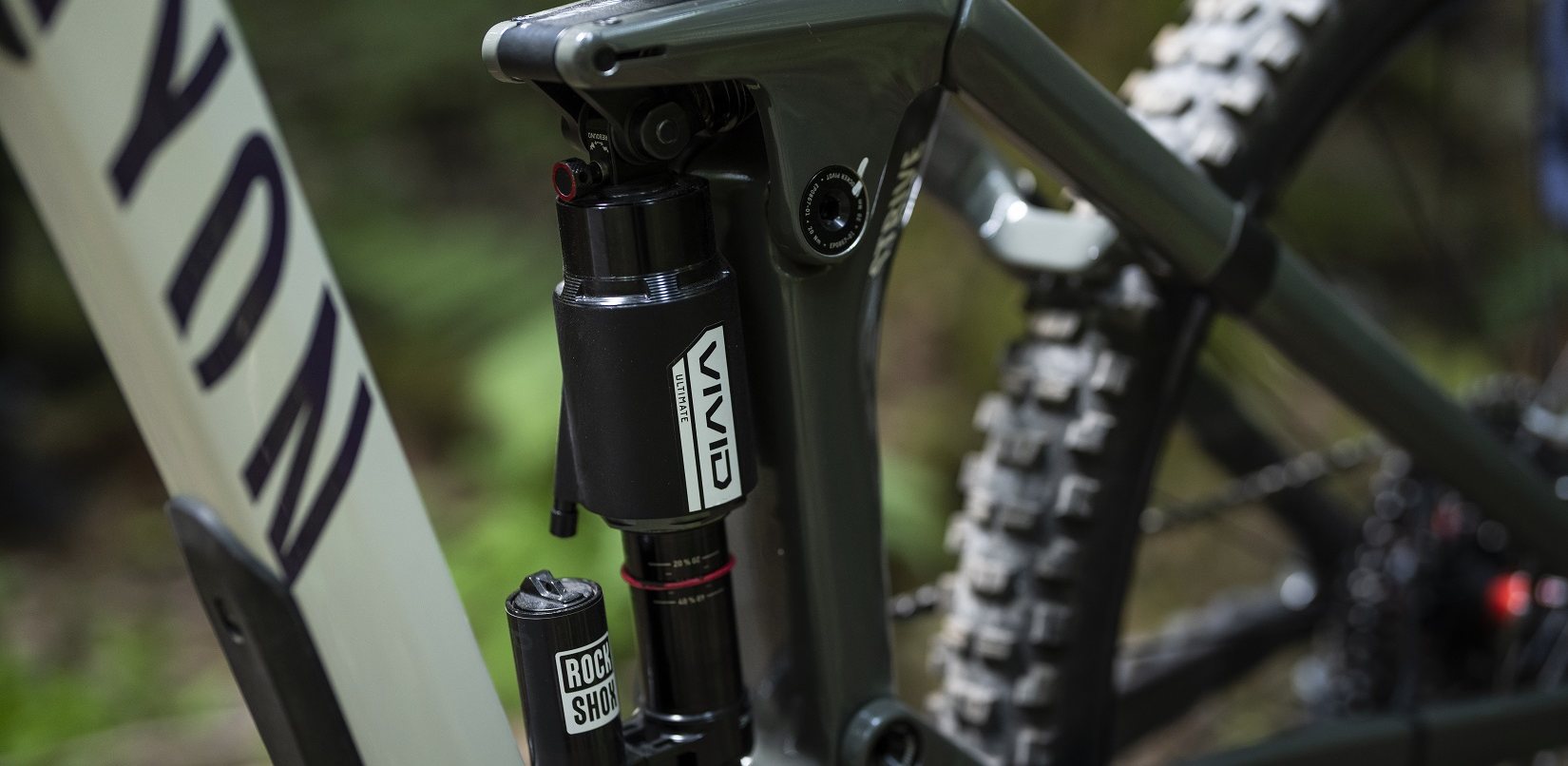 NEW! RockShox Vivid